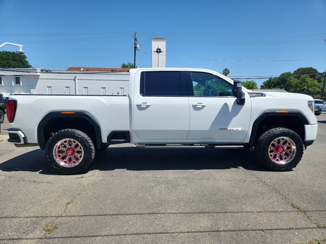 Vehicle image 4 of 21