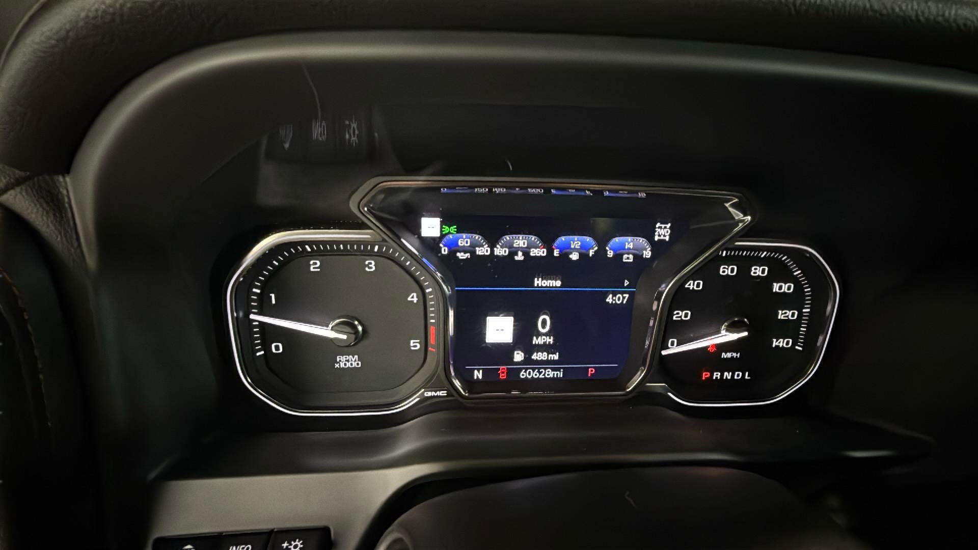 Vehicle image 18 of 28