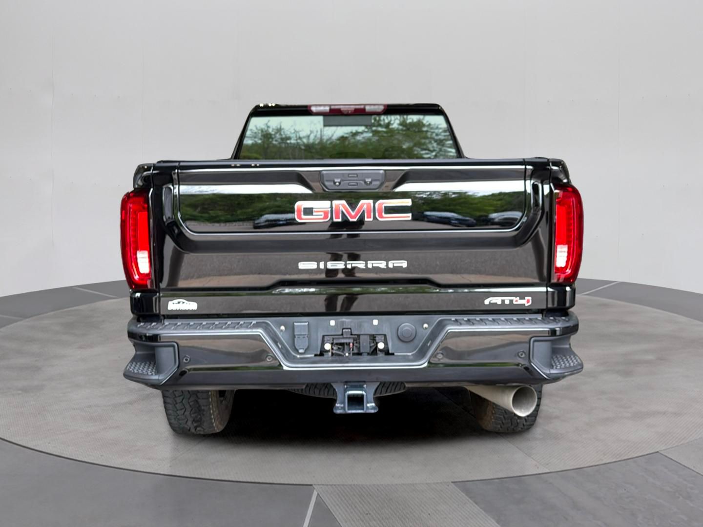 Vehicle image 7 of 28
