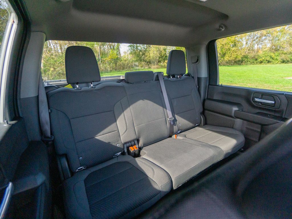 2021 GMC Sierra 2500HD Base Image 14 of 29