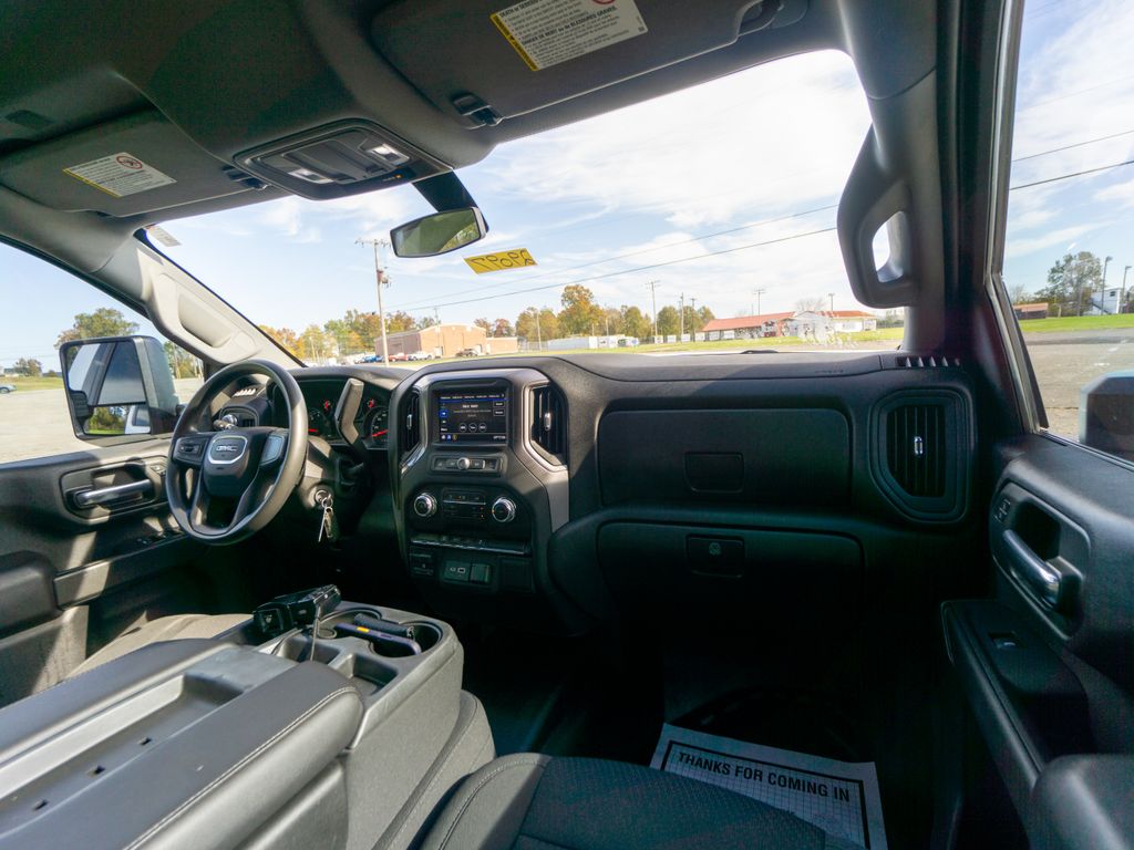 2021 GMC Sierra 2500HD Base Image 18 of 29