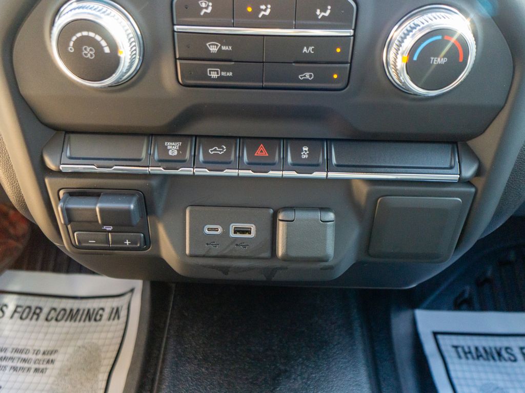 2021 GMC Sierra 2500HD Base Image 28 of 29