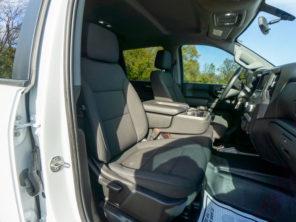 2021 GMC Sierra 2500HD Base Image 12 of 29