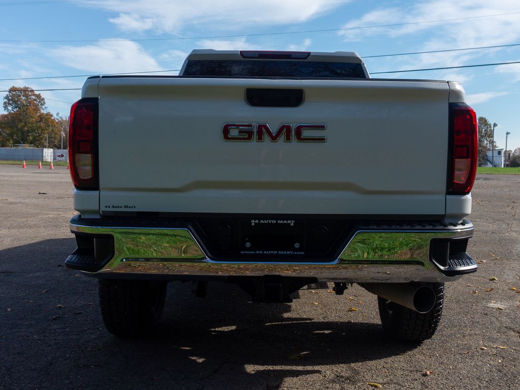2021 GMC Sierra 2500HD Base Image 8 of 29