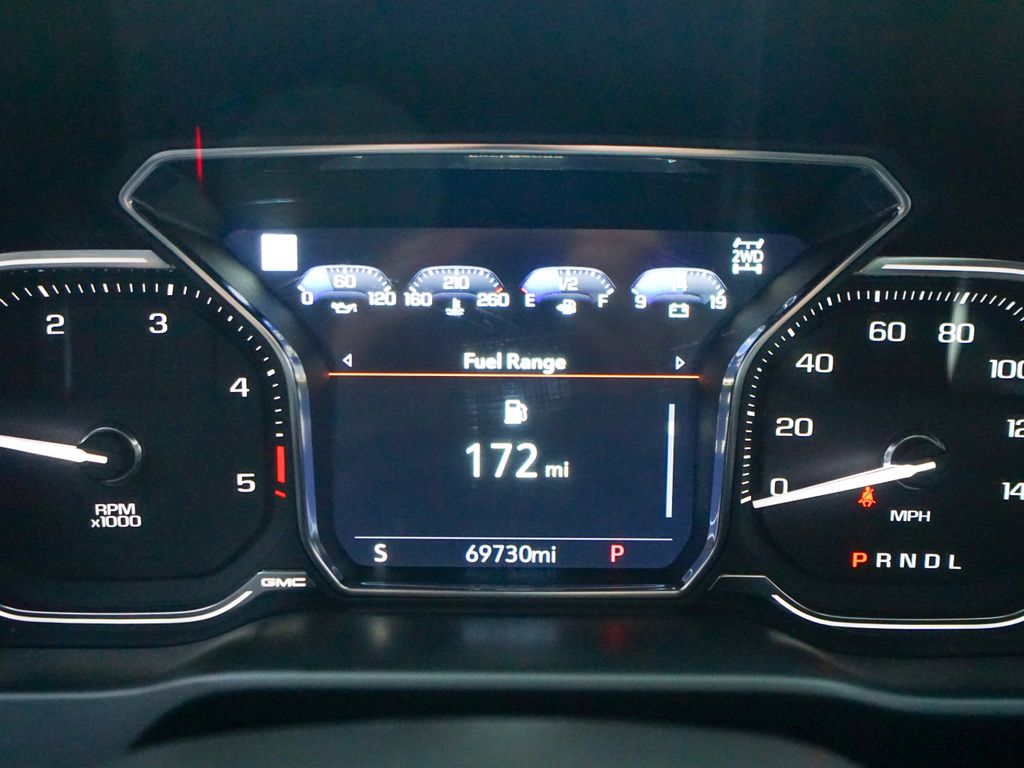 2021 GMC Sierra 2500HD Denali Image 21 of 43