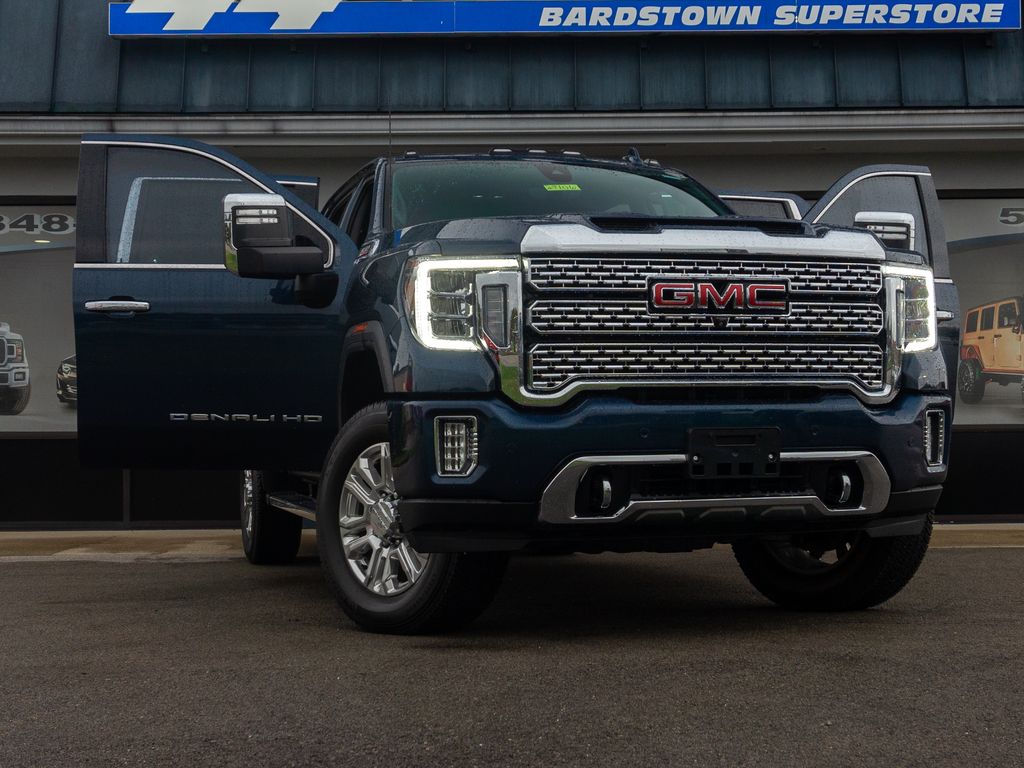2021 GMC Sierra 2500HD Denali Image 2 of 43