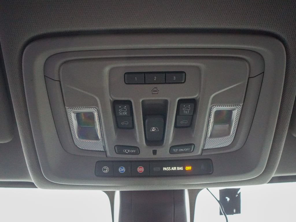 2021 GMC Sierra 2500HD Denali Image 27 of 43