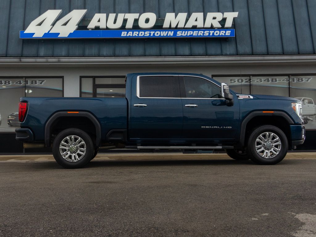 2021 GMC Sierra 2500HD Denali Image 4 of 43