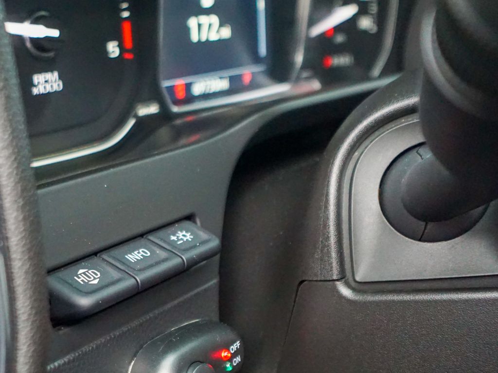 2021 GMC Sierra 2500HD Denali Image 36 of 43