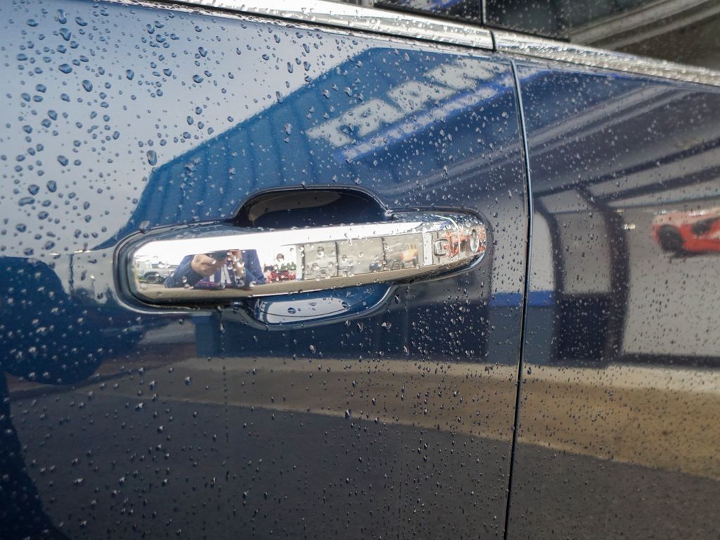 2021 GMC Sierra 2500HD Denali Image 29 of 43