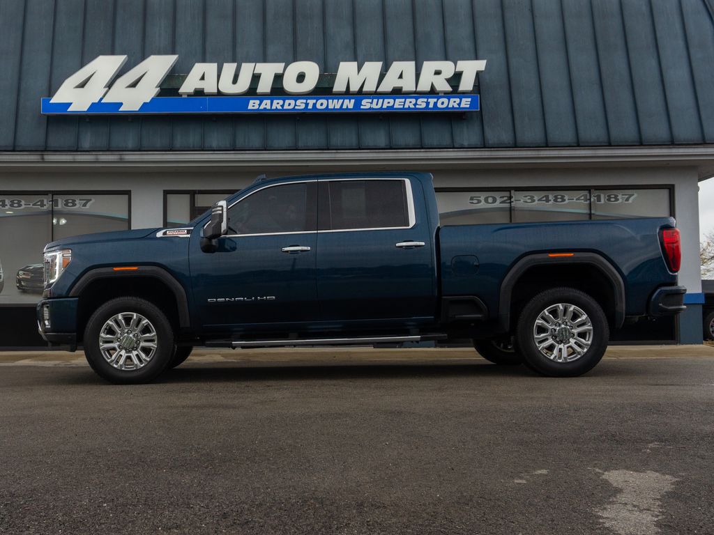 2021 GMC Sierra 2500HD Denali Image 8 of 43