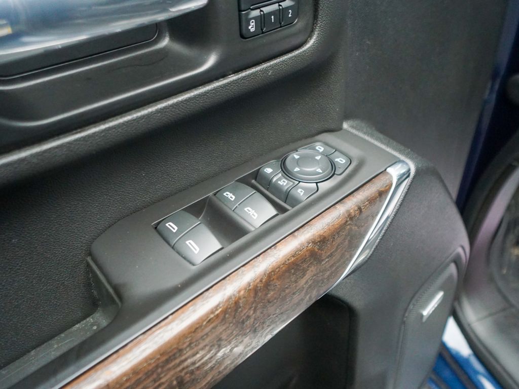 2021 GMC Sierra 2500HD Denali Image 40 of 43