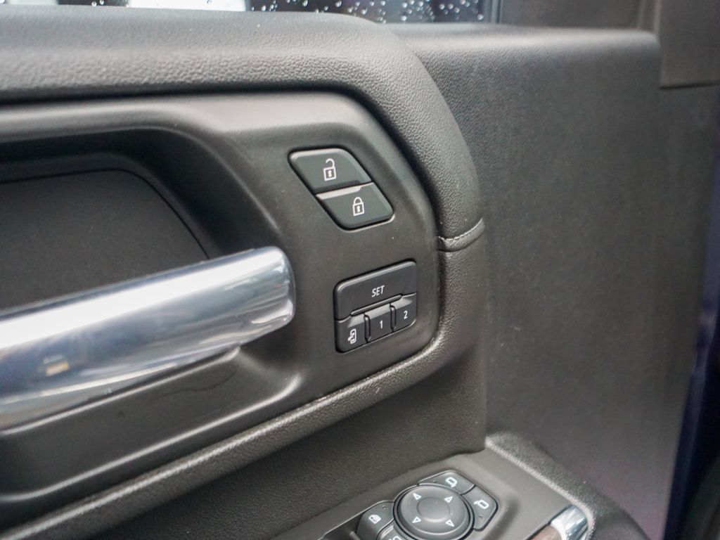 2021 GMC Sierra 2500HD Denali Image 39 of 43