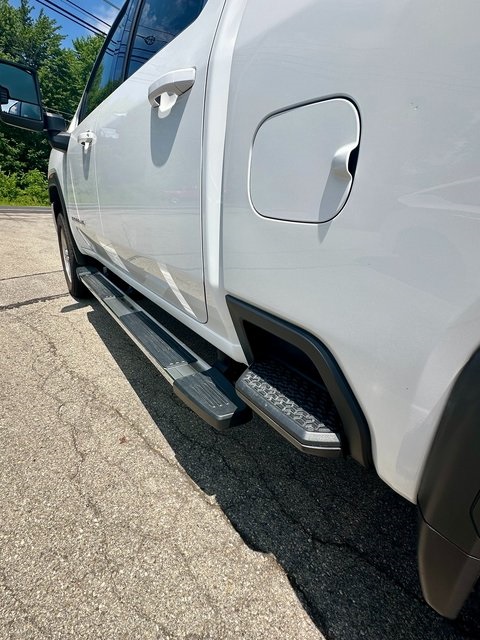 2021 GMC Sierra 2500HD SLE Image 2 of 13