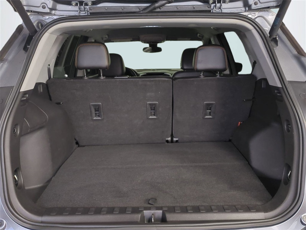 2021 GMC Terrain SLT Image 11 of 37