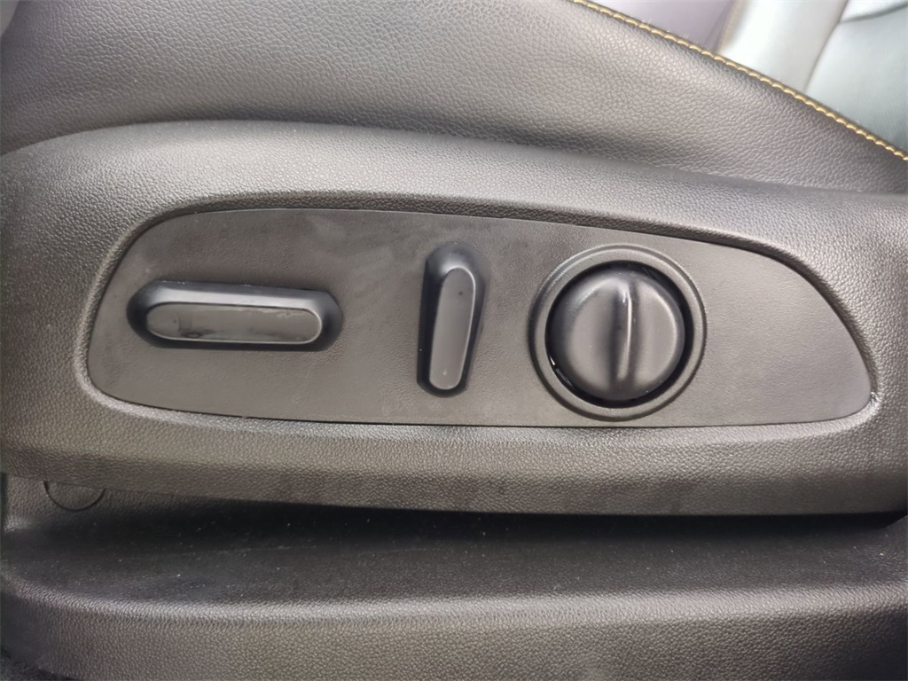 2021 GMC Terrain SLT Image 26 of 37