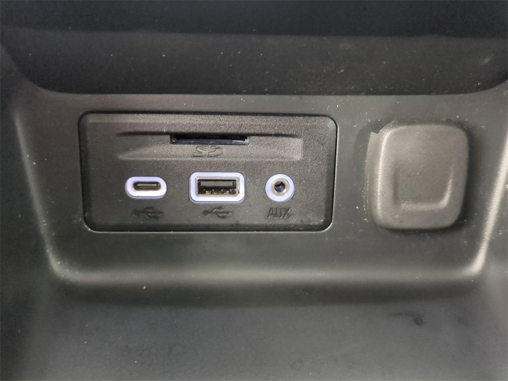 2021 GMC Terrain SLT Image 34 of 37