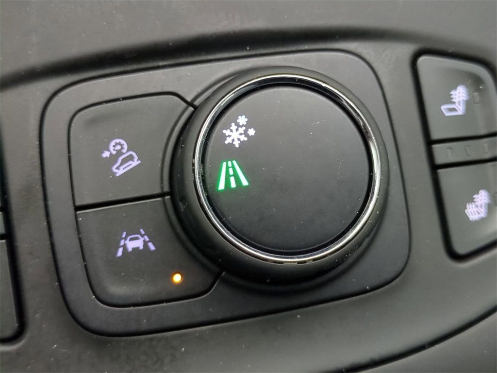 2021 GMC Terrain SLT Image 23 of 37