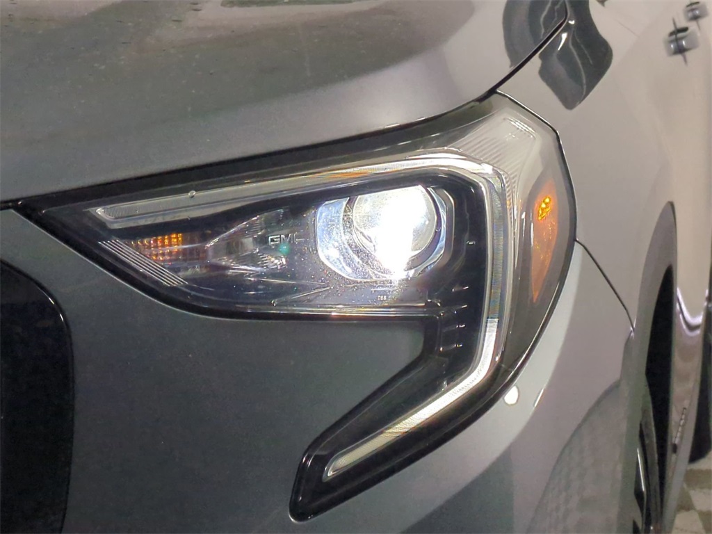 2021 GMC Terrain SLT Image 32 of 37