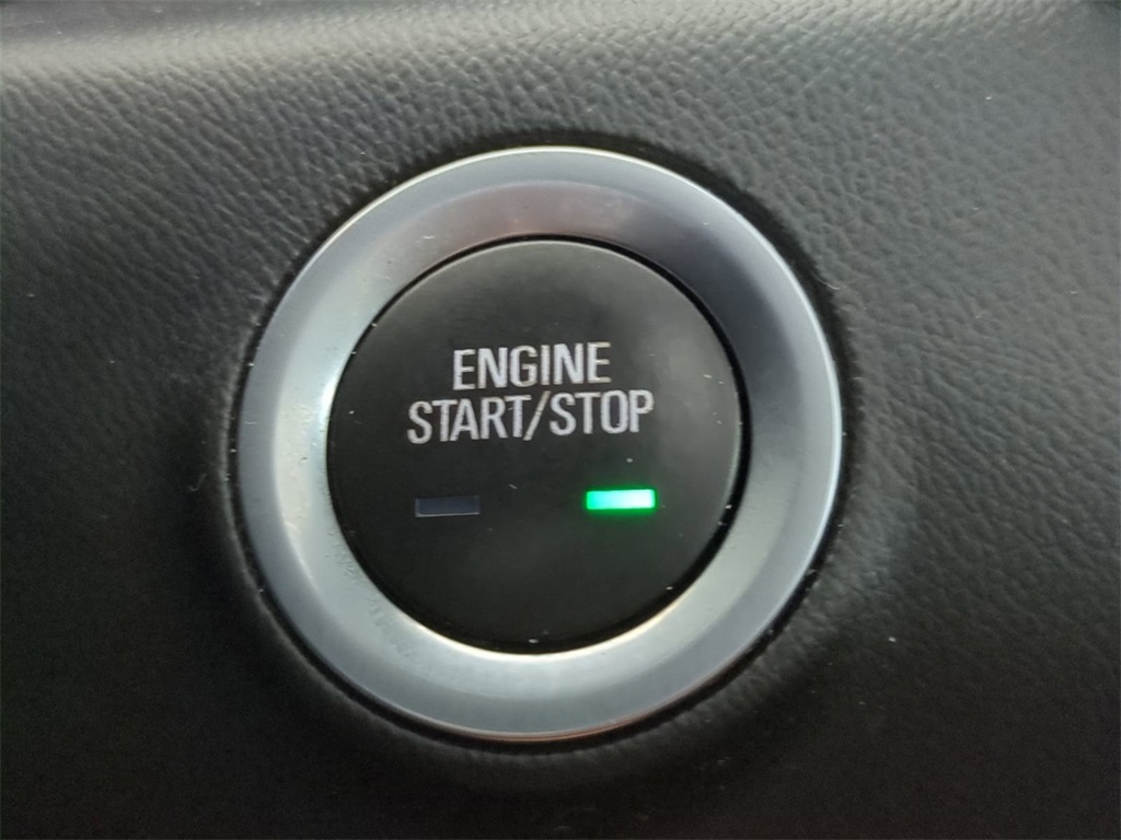 2021 GMC Terrain SLT Image 18 of 37