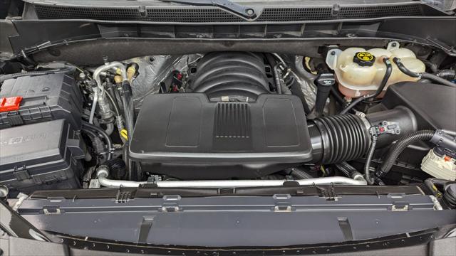 Vehicle image 10 of 36