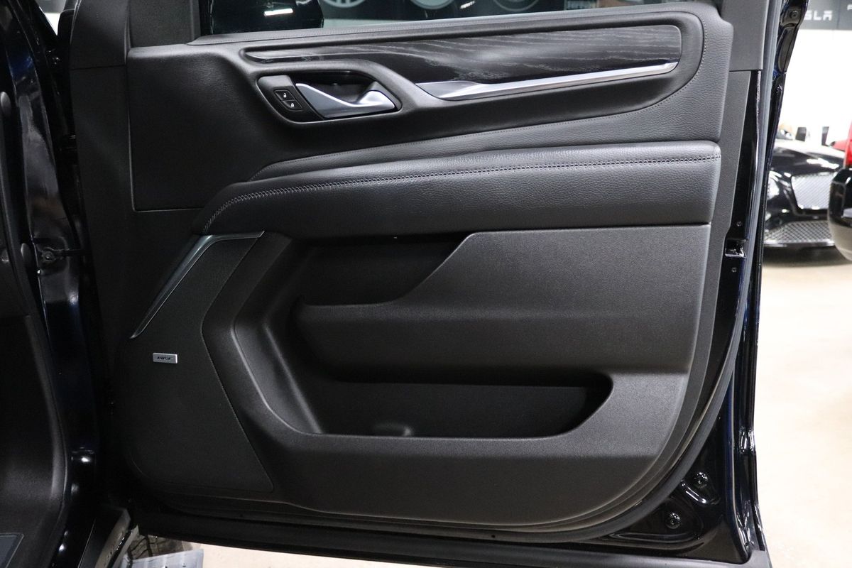 Vehicle image 31 of 39