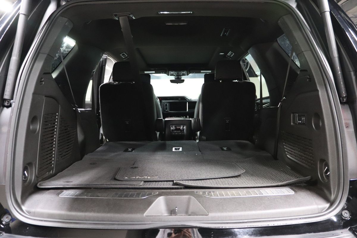 Vehicle image 25 of 39