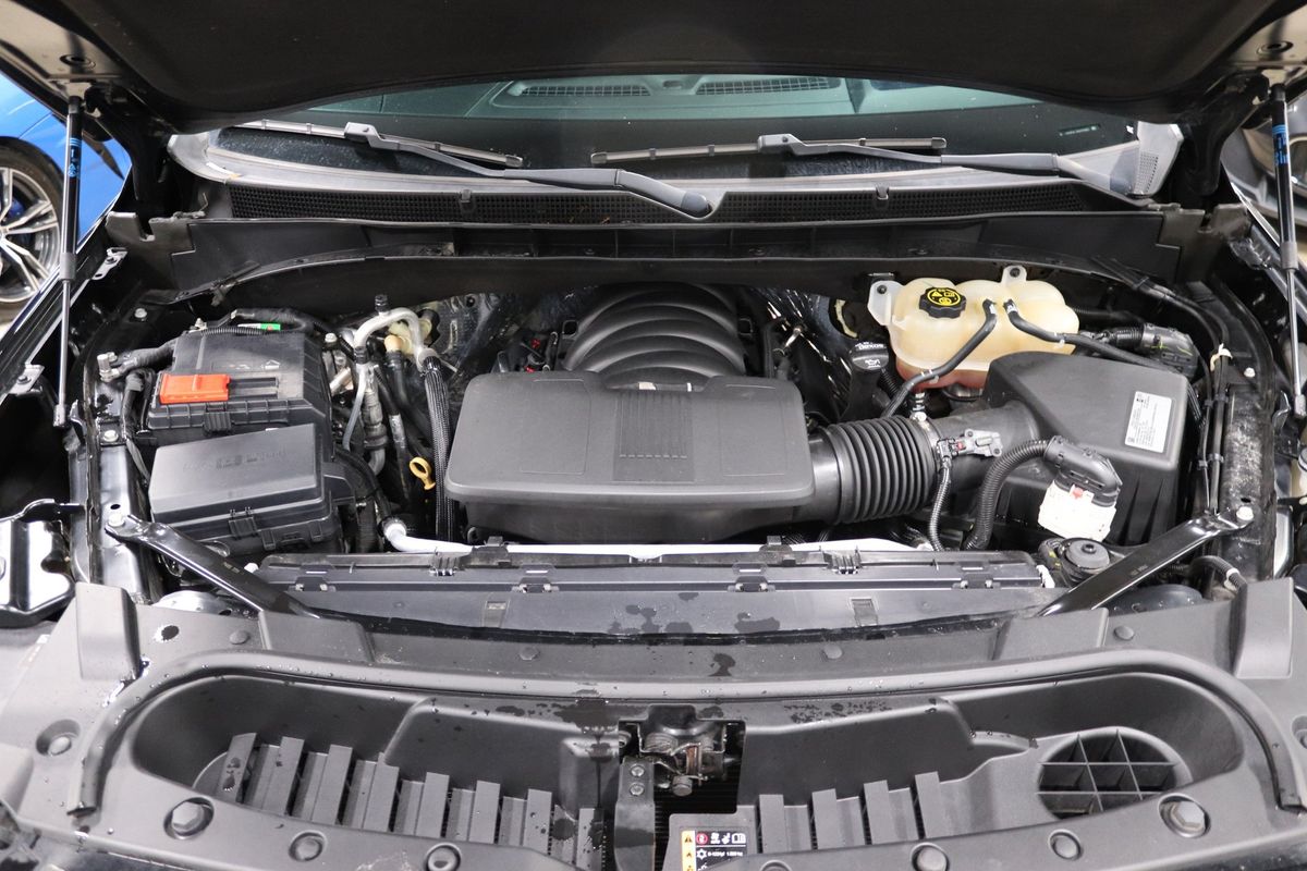 Vehicle image 34 of 39