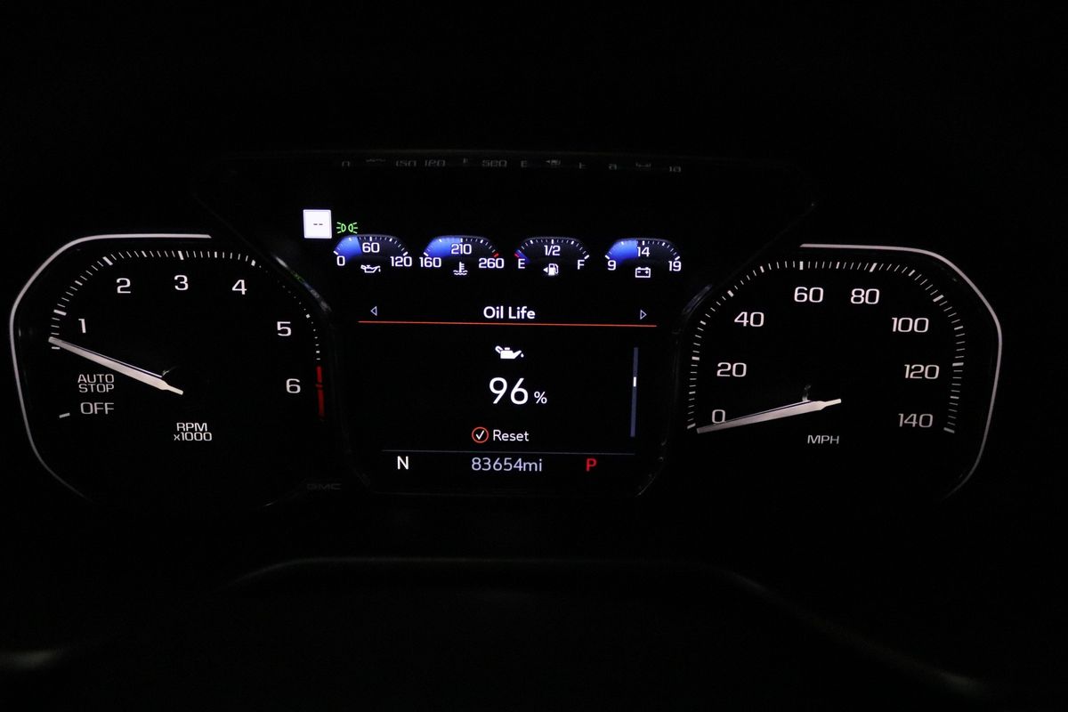 Vehicle image 17 of 39