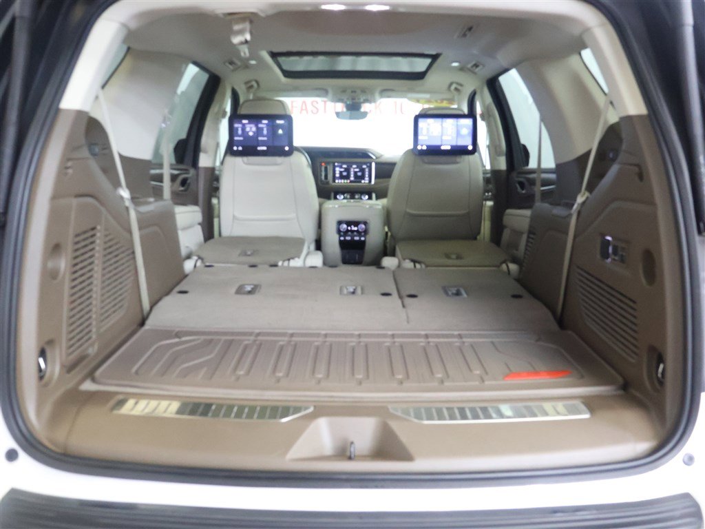 Vehicle image 10 of 65