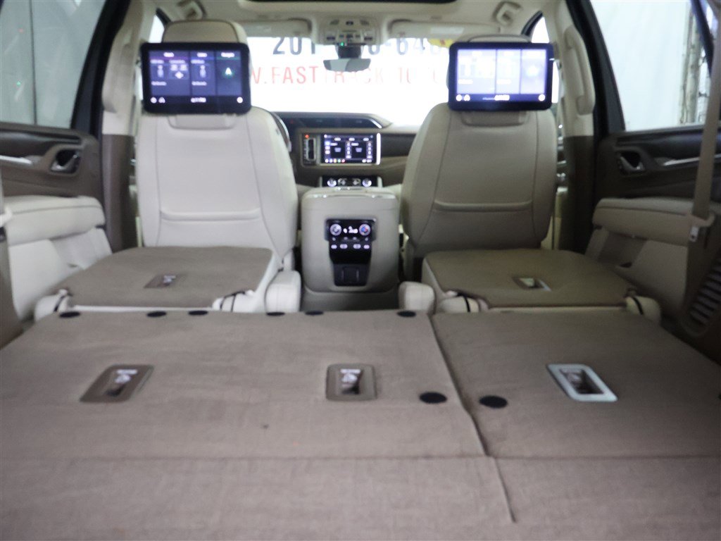 Vehicle image 11 of 65