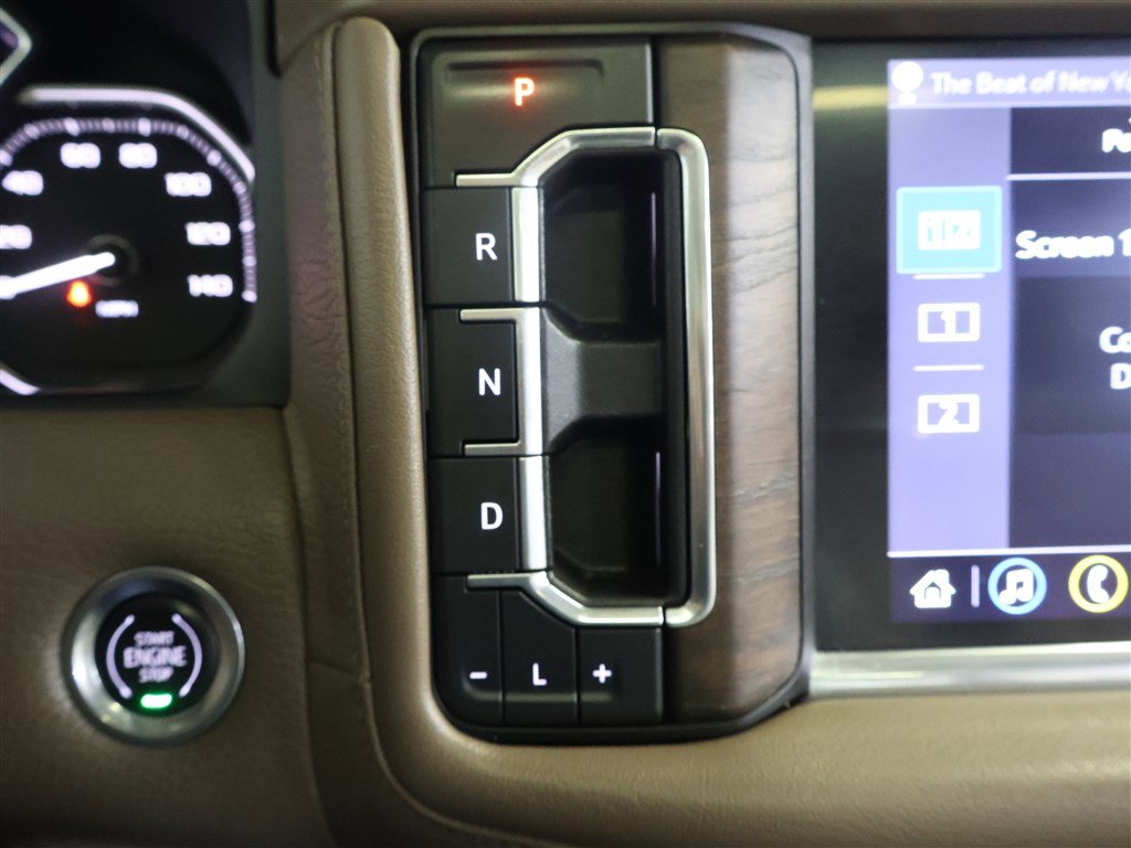 Vehicle image 36 of 65