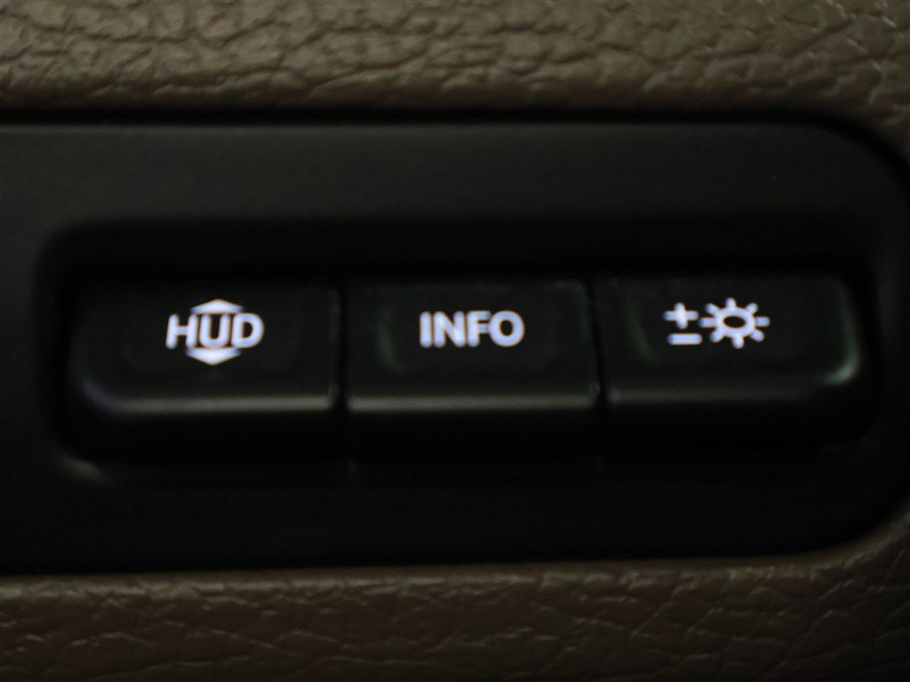 Vehicle image 56 of 65