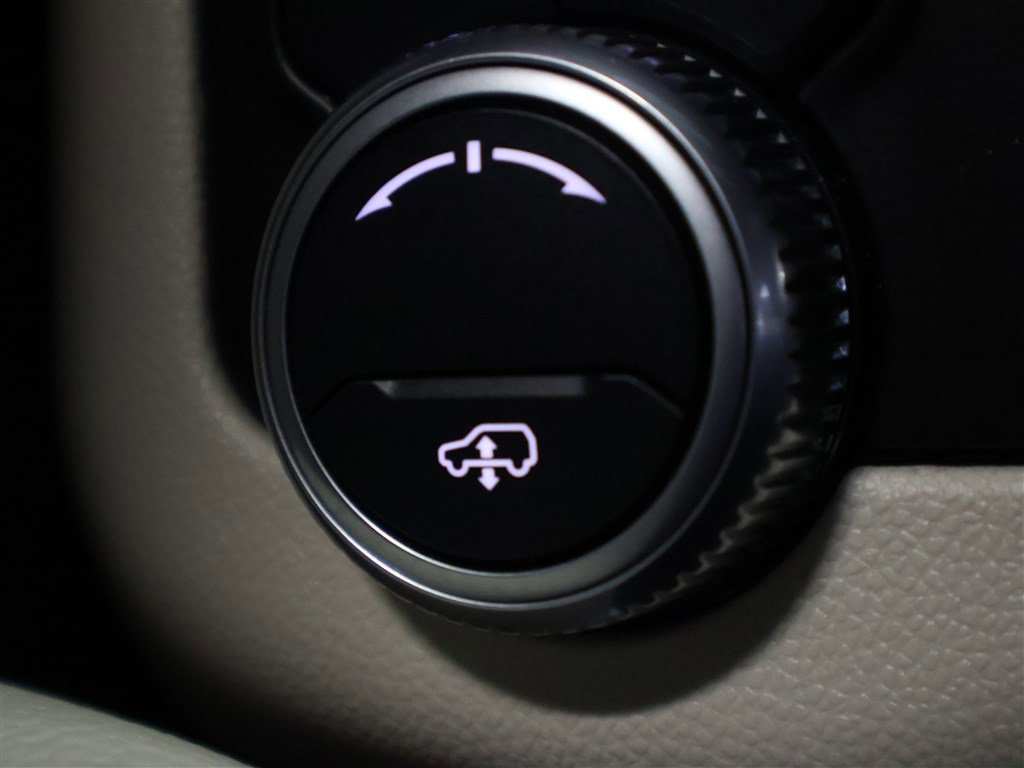Vehicle image 57 of 65