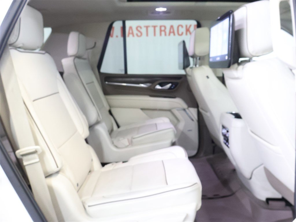 Vehicle image 21 of 65