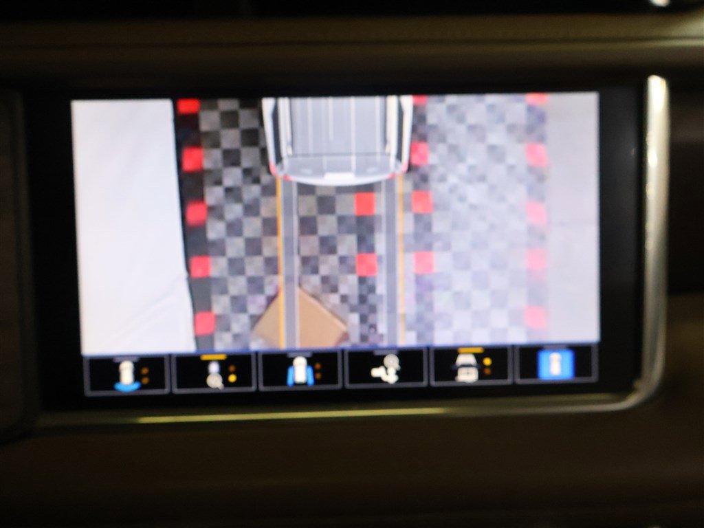 Vehicle image 42 of 65