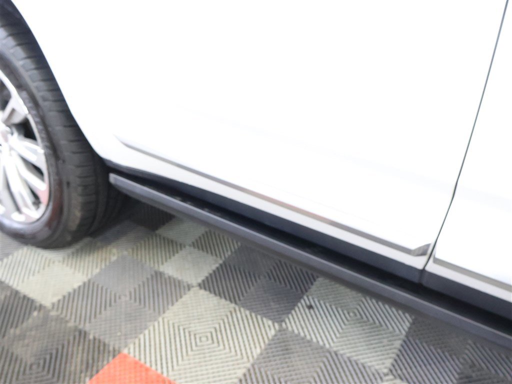 Vehicle image 30 of 65