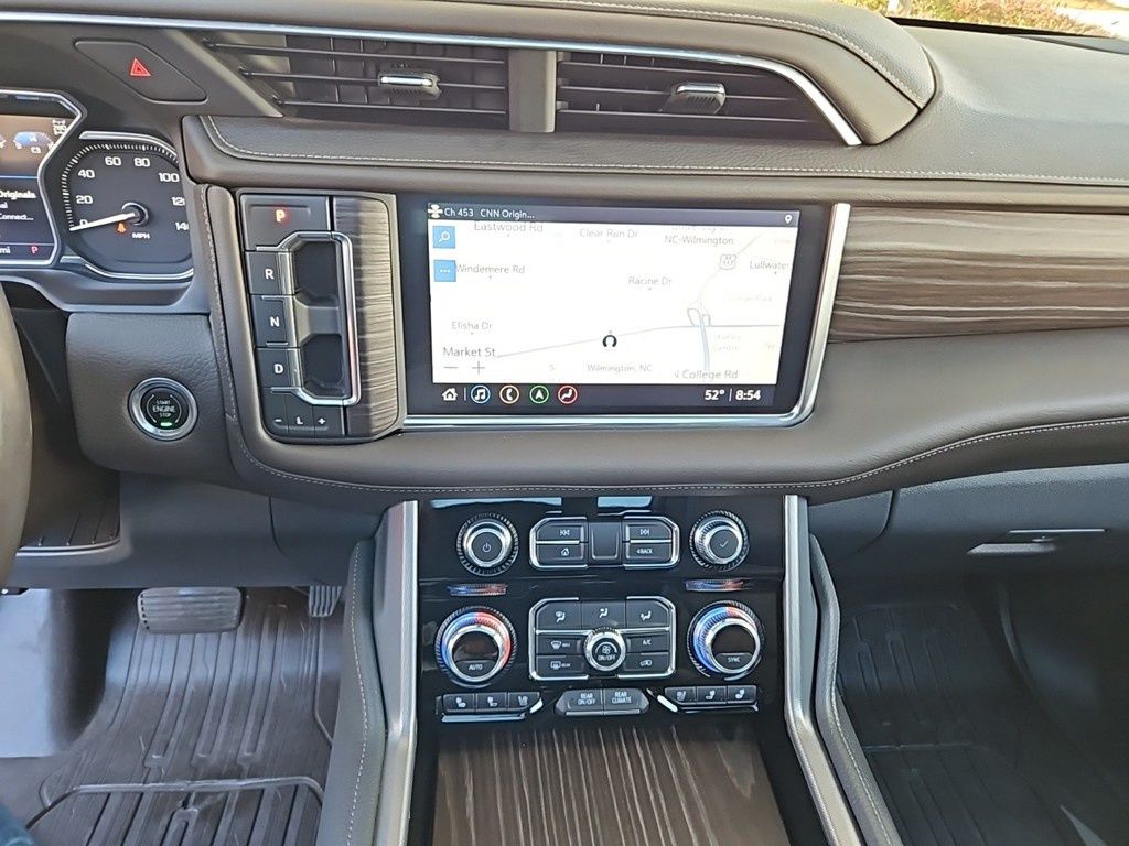 Vehicle image 21 of 37