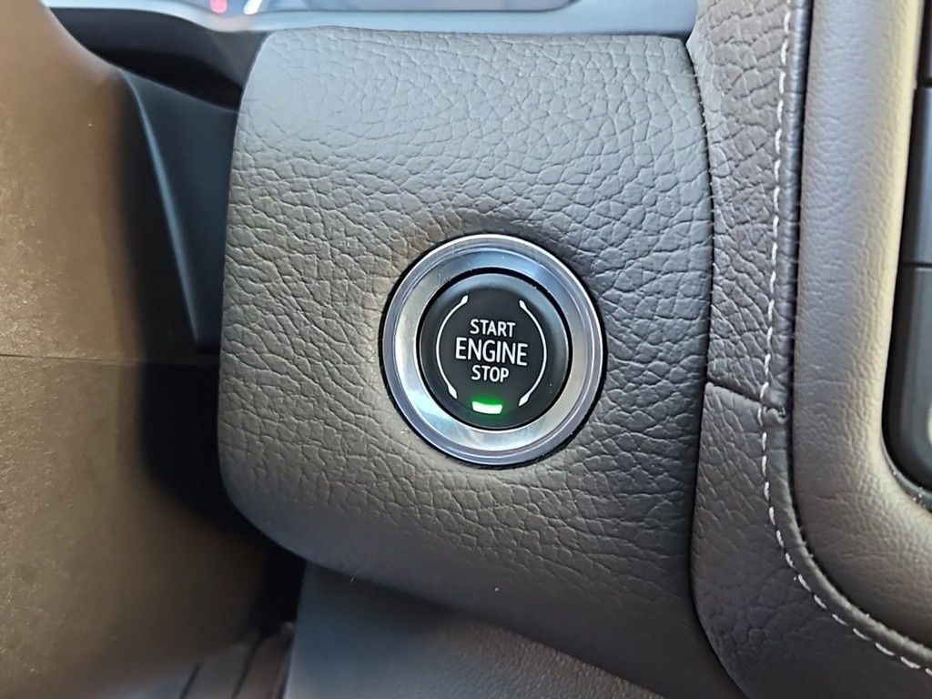 Vehicle image 22 of 37