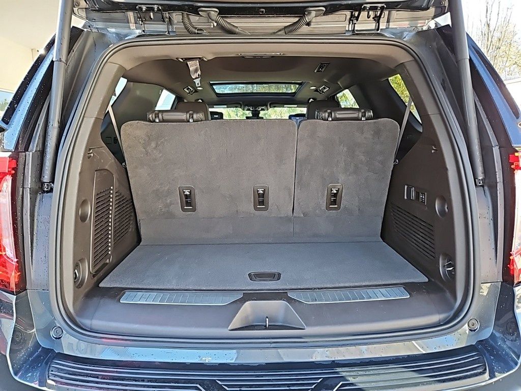 Vehicle image 34 of 37