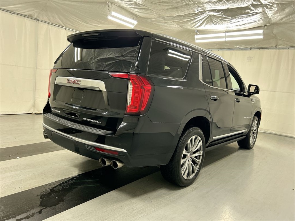 Vehicle image 4 of 26
