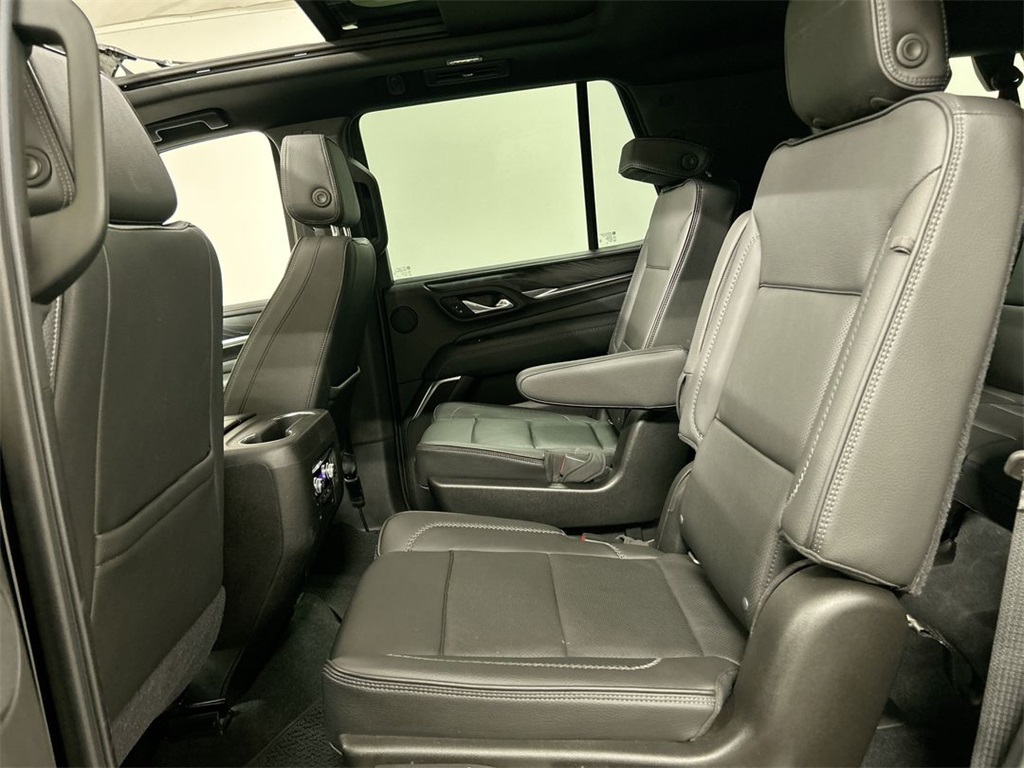 Vehicle image 12 of 26