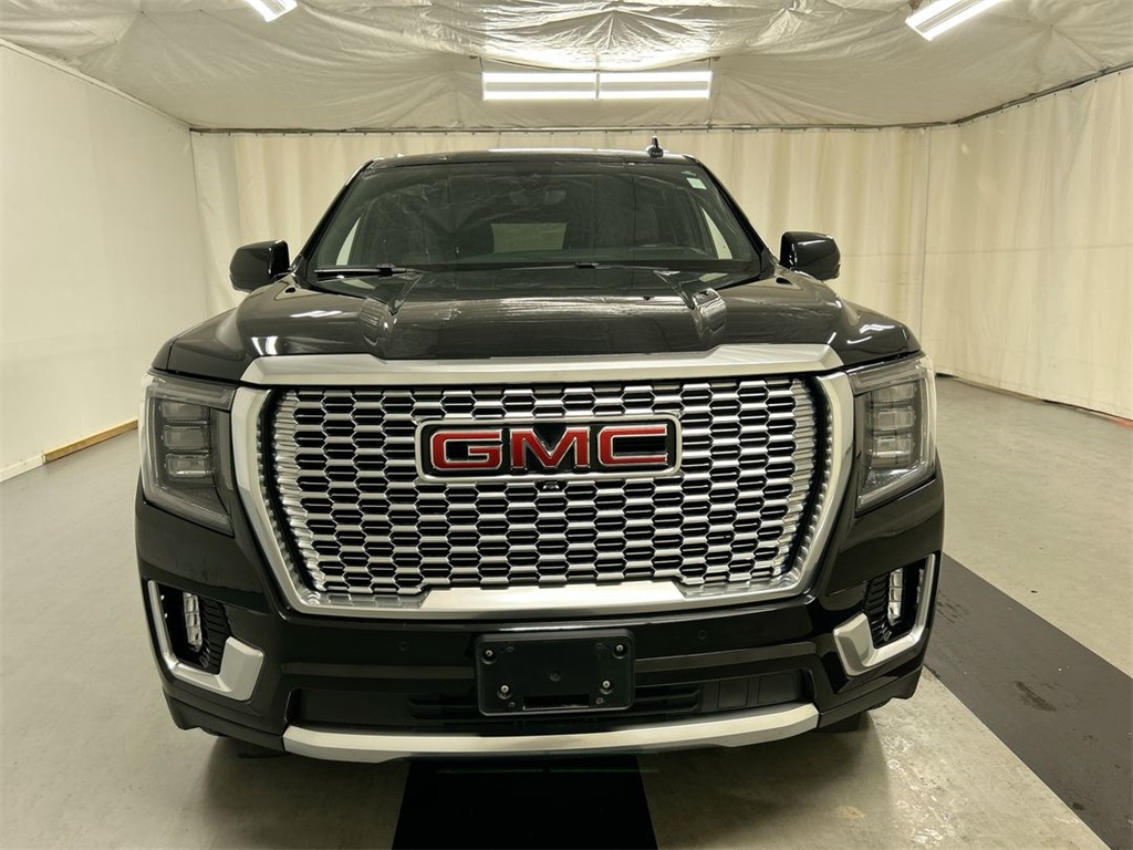 Vehicle image 2 of 26