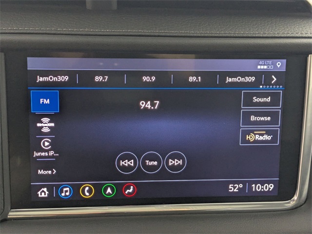 2021 GMC Yukon Denali Image 21 of 42