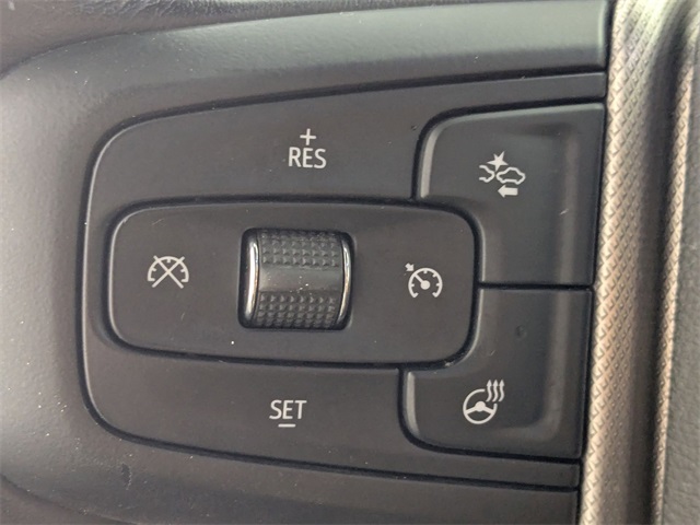 2021 GMC Yukon Denali Image 17 of 42