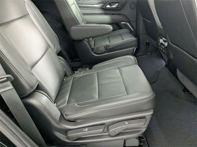 2021 GMC Yukon Denali Image 36 of 42
