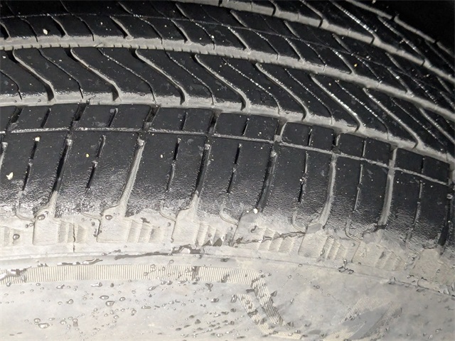 2021 GMC Yukon Denali Image 9 of 42