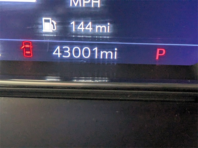 2021 GMC Yukon Denali Image 20 of 42