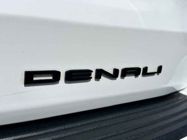 Vehicle image 36 of 52