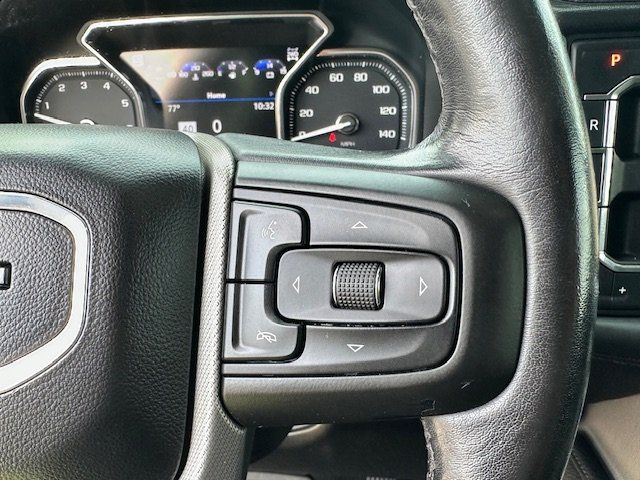 Vehicle image 40 of 52